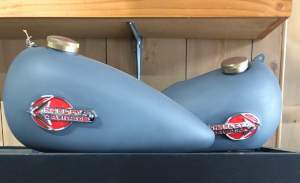 BOBBED 3.5 GALLON  FUEL TANK SET
